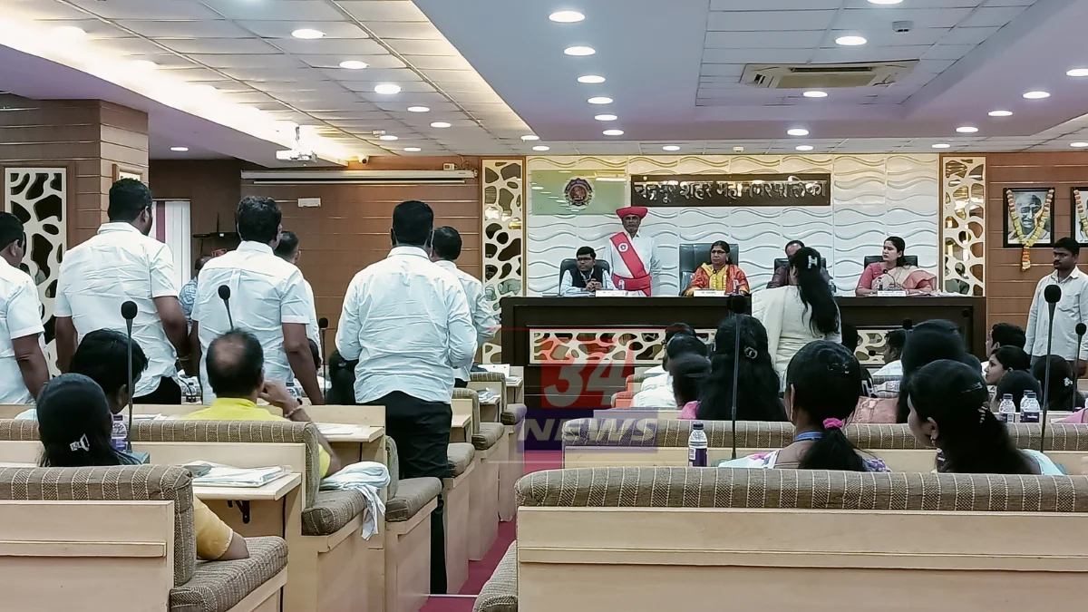 Chandrapur Budget । साऊंड सिस्टीम मध्ये तांत्रिक बिघाड अन् राडा सुरू! चंद्रपूर मनपाच्या आमसभेत नगरसेवकांचा संताप