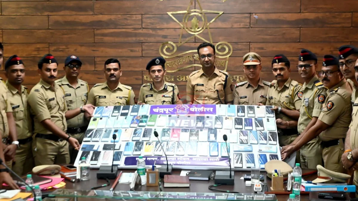 Jalyukt Shivar Chandrapur: चंद्रपूर जिल्हाधिकारी वसुमना पंत जलयुक्त शिवार अभियान 2.0 च्या 3357 कामांचा आढावा घेताना Jalyukt Shivar Chandrapur: अल निनोच्या धोक्यामुळे 3357 पैकी 2918 कामे पूर्ण, जिल्हाधिकारी आढावा